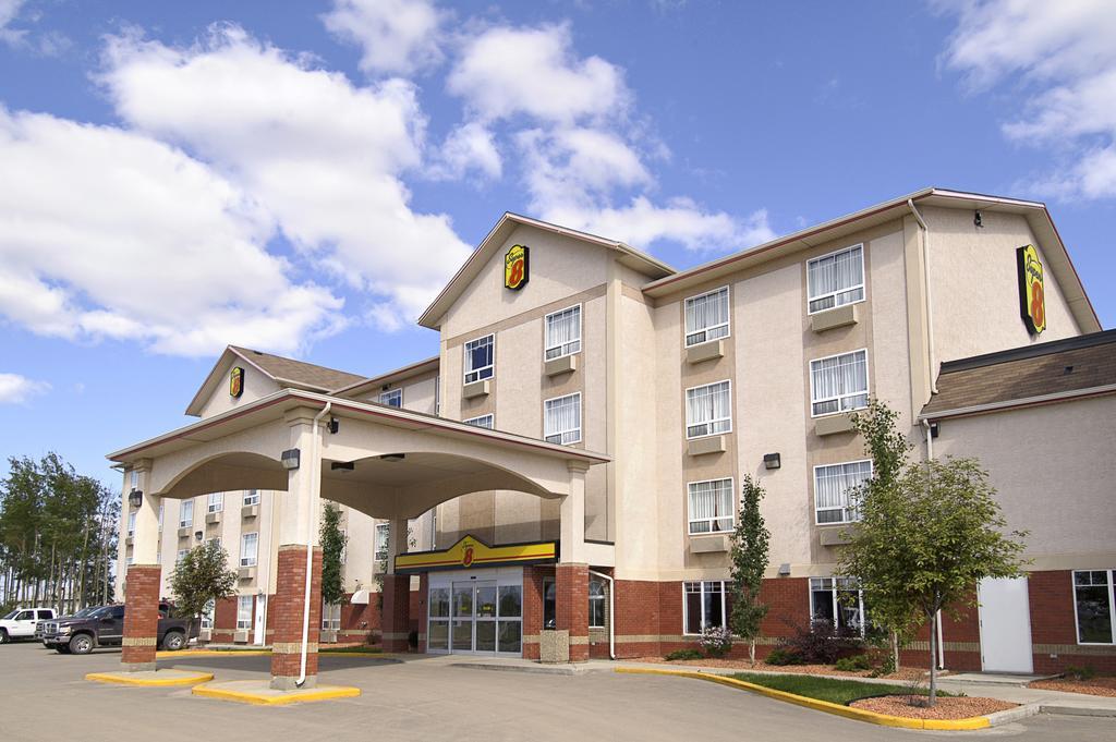 Hotel Super 8 By Wyndham High Level Ab Exterior foto